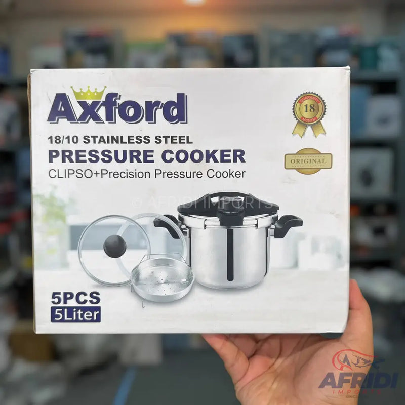 A 5-piece, 5-liter Axford 18/10 stainless steel pressure cooker set.