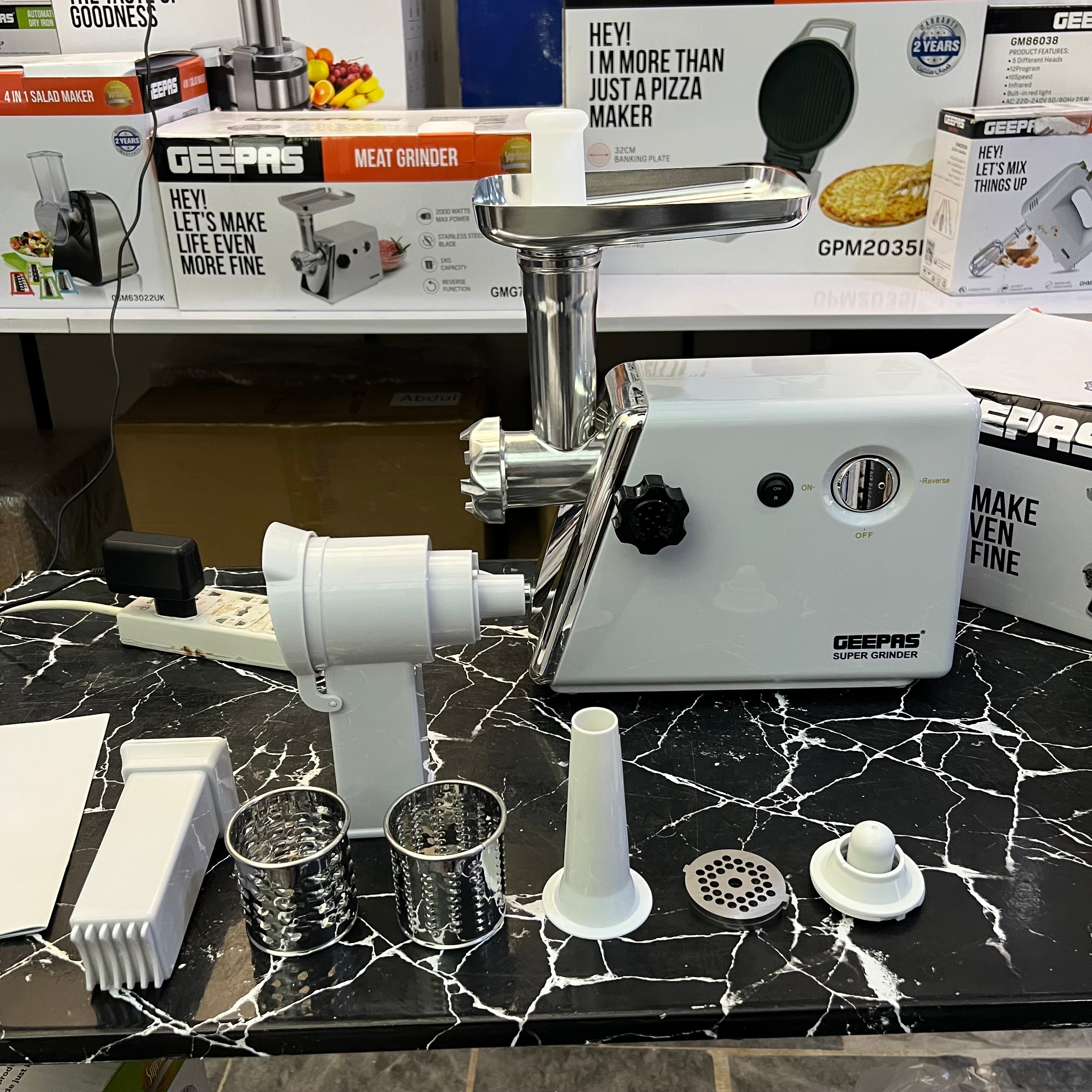 Geepas 6in1 Meat Grinder GMG765P Afridi Imports