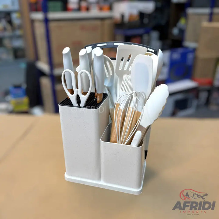 19 Piece Kitchen Utensils & Knives Set White