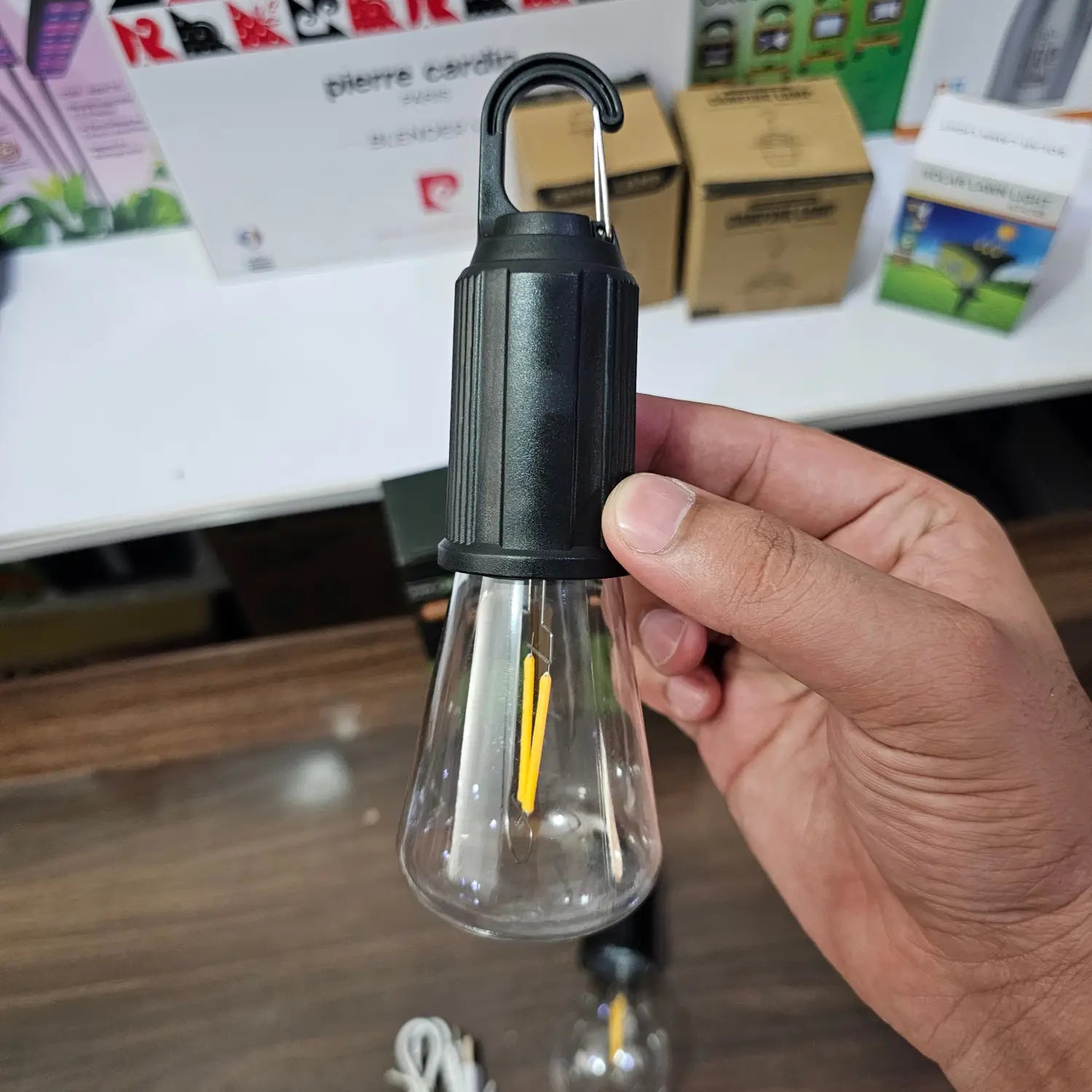 Portable black-top light bulb with hook for hanging, part of Lot Imported Camping Hand Torch