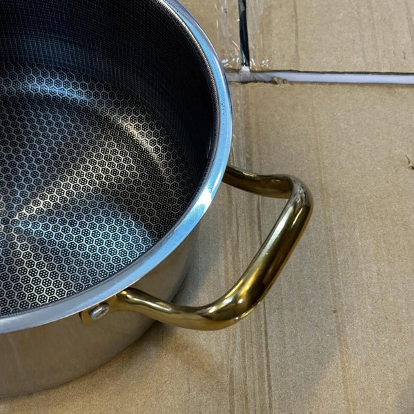 Stainless steel flanek 5l laser crafted casserole with honeycomb non-stick interior and gold handles