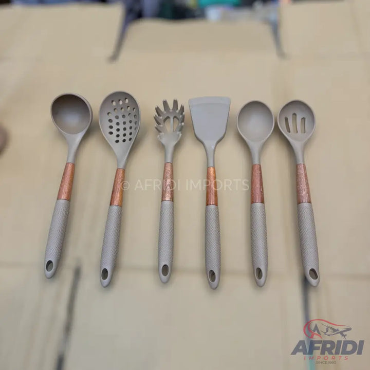 7 Piece Silicone Kitchenware Set