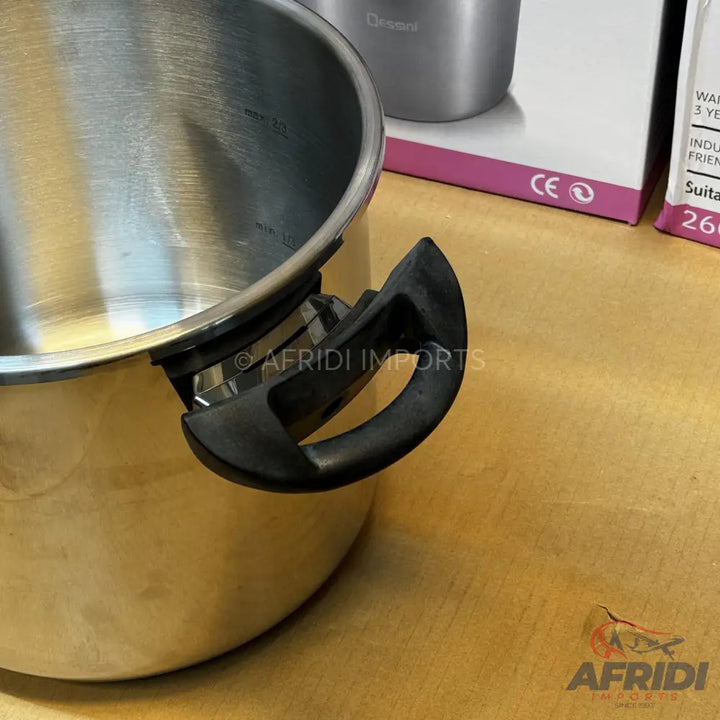 Dessini 12L Automatic Pressure Cooker Italy Lot