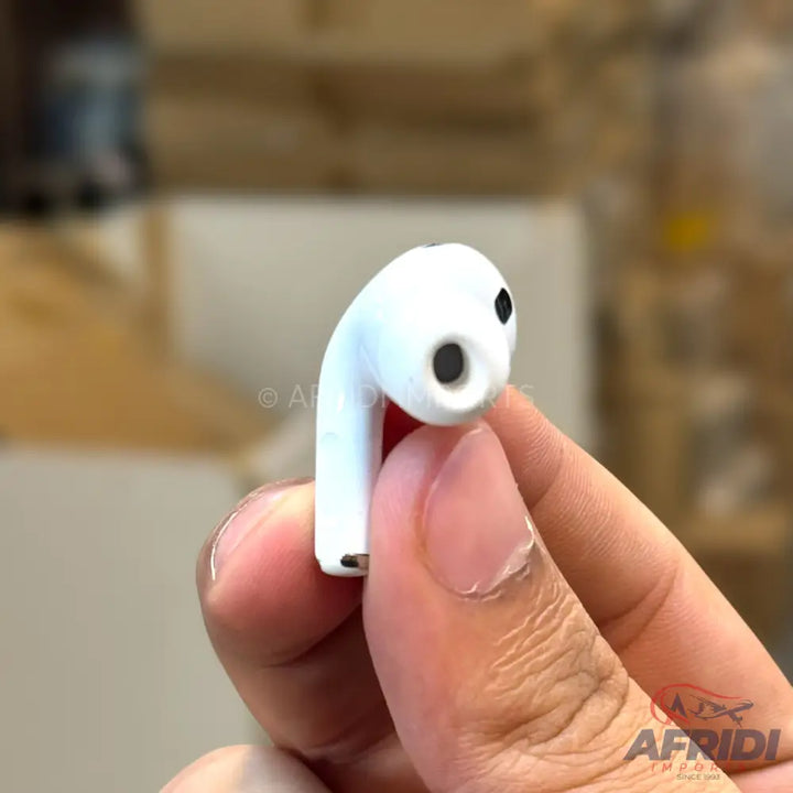 Kamaal Earbuds with Live Location Tracking