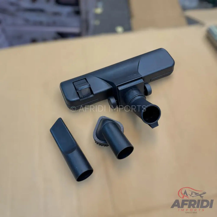 Geepas Vet & Dry 25L Vacuum CLeaner GVC19011N