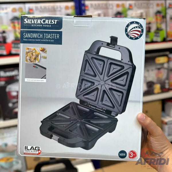 SilverCrest sandwich toaster with non-stick coating and 1400W power.