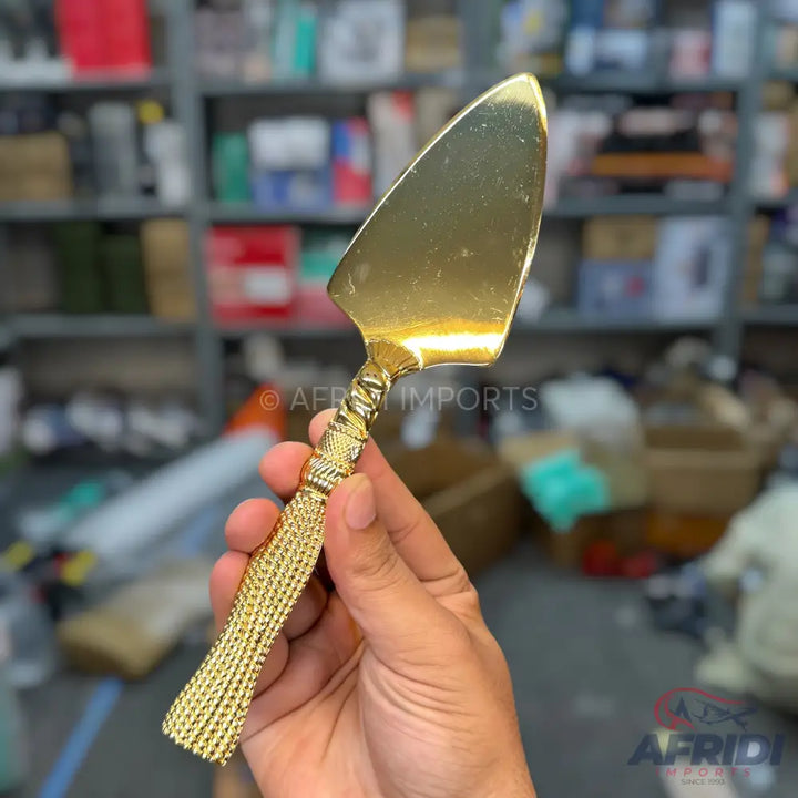 Golden Cake Serving Set