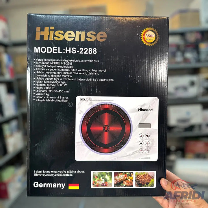 Black box containing a Hisense induction cooktop with a 3500-watt power rating.