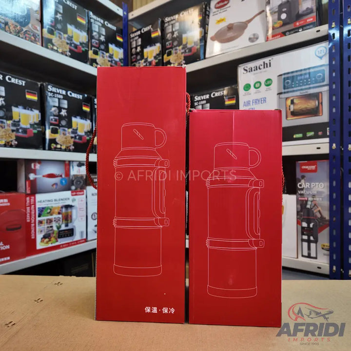 Two red boxes featuring a diagram of a thermal flask with an integrated cup.
