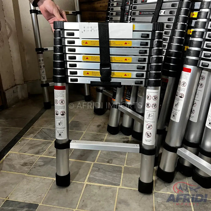 Lot Imported Telescopic Ladder 4.4M