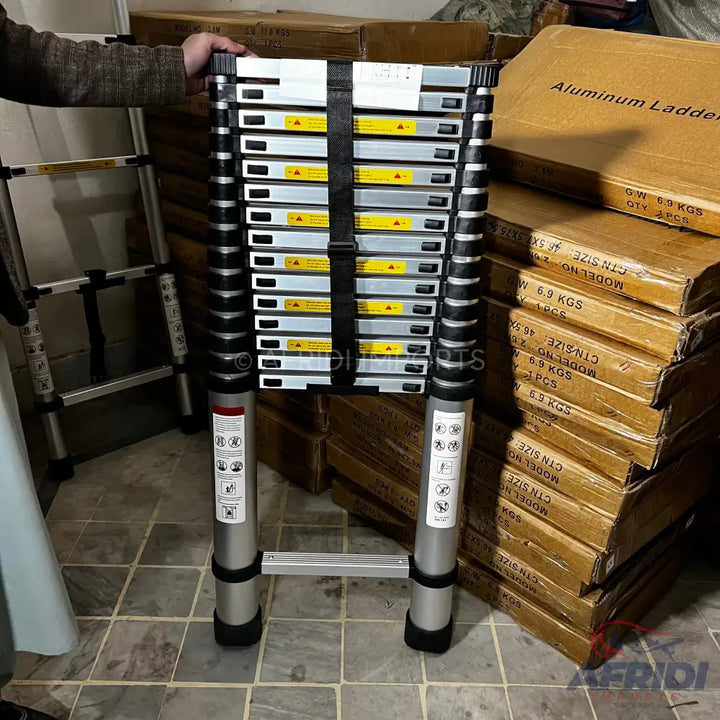 Lot Imported Telescopic Ladder 6.2M