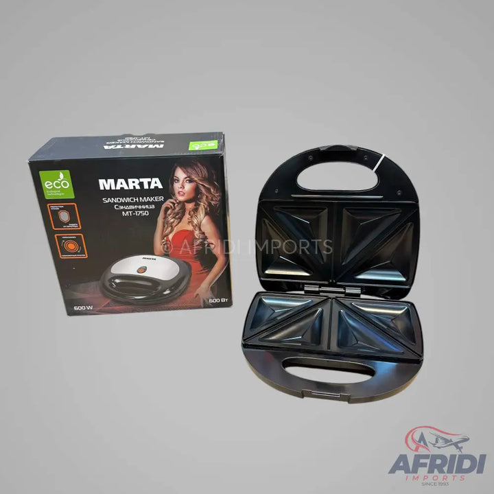 A sandwich maker with its packaging.