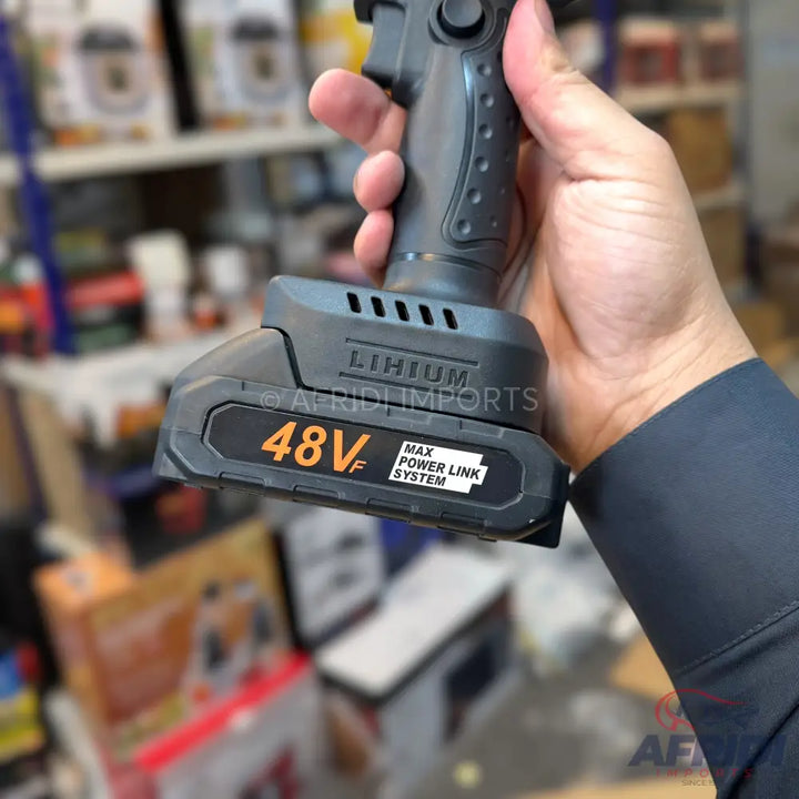 Cordless power tool with a 48V lithium battery.