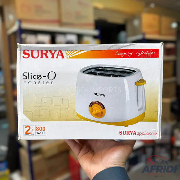 A white and yellow two-slice toaster with an 800-watt power rating and a 2-year warranty.