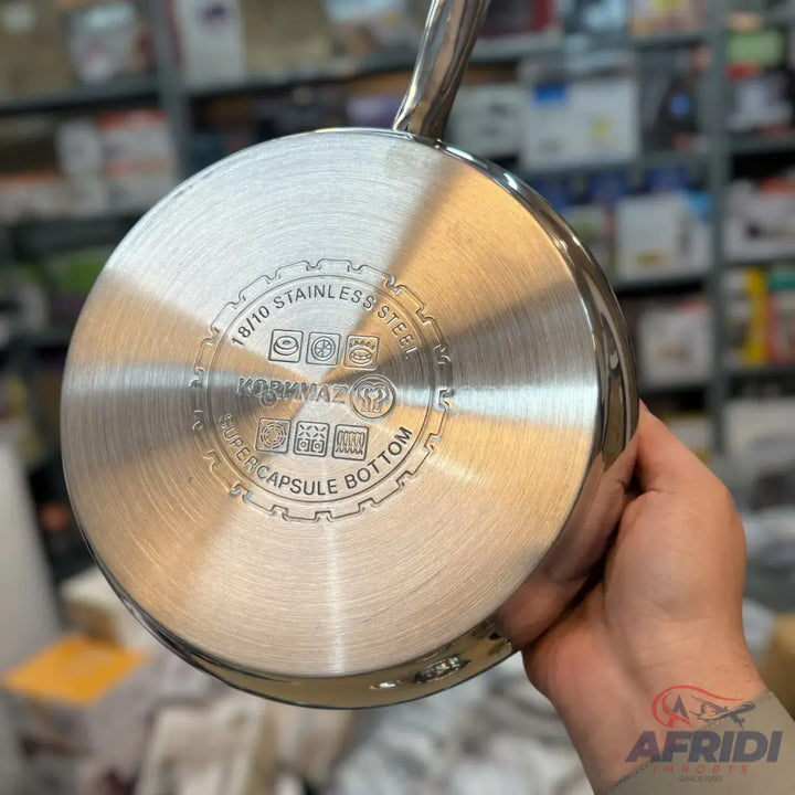 Stainless steel saucepan with a super capsule bottom.