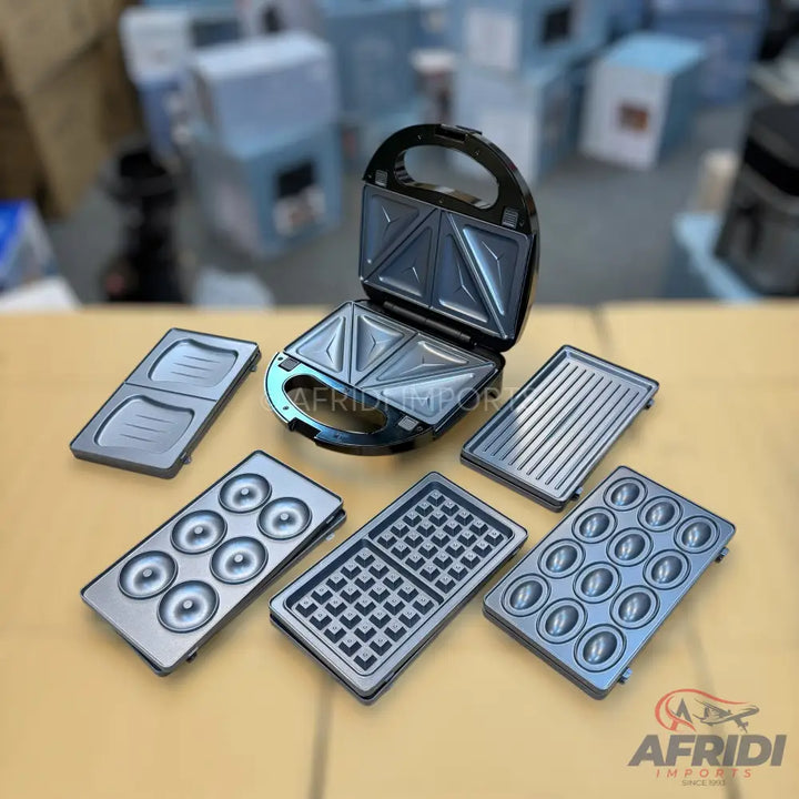 Multi-functional sandwich maker with six interchangeable cooking plates