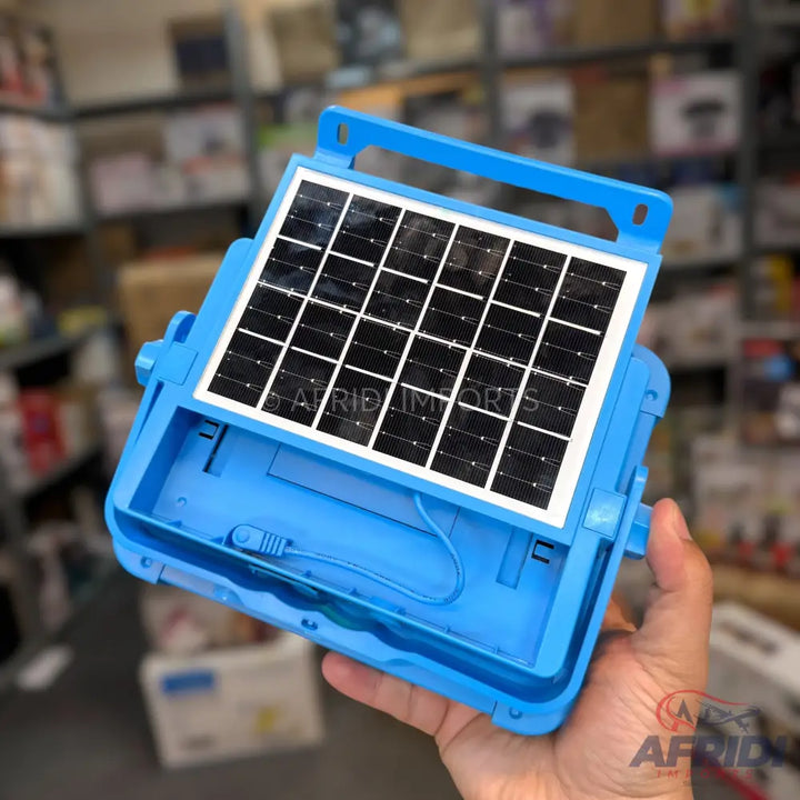 UXI Solar Flood Light