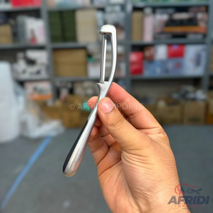 Wellmess New Peeler